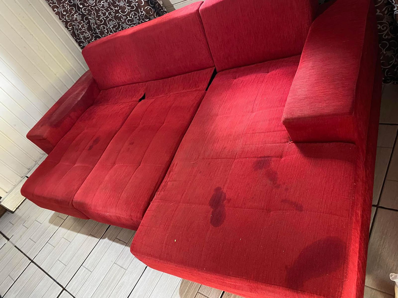 Sofá Vermelho Antes